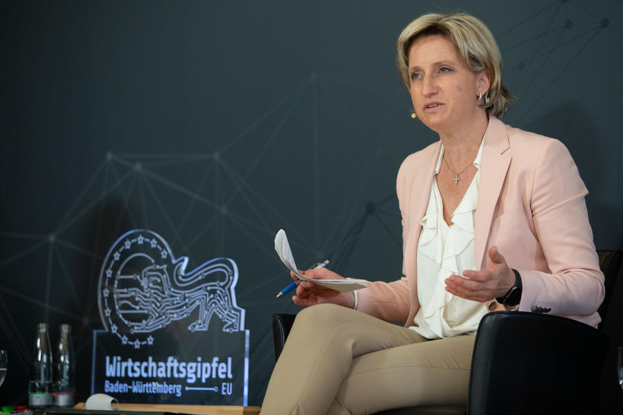 Wirtschaftsministerin Dr. Nicole Hoffmeister-Kraut MdL