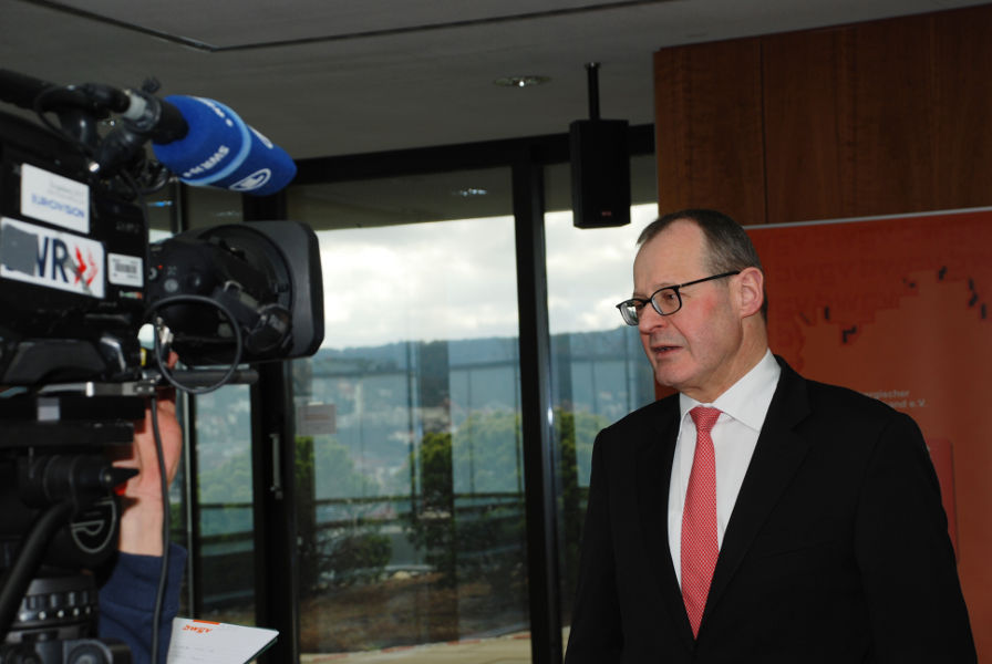 SWR Interview Bilanzpressekonferenz Dr. Glaser