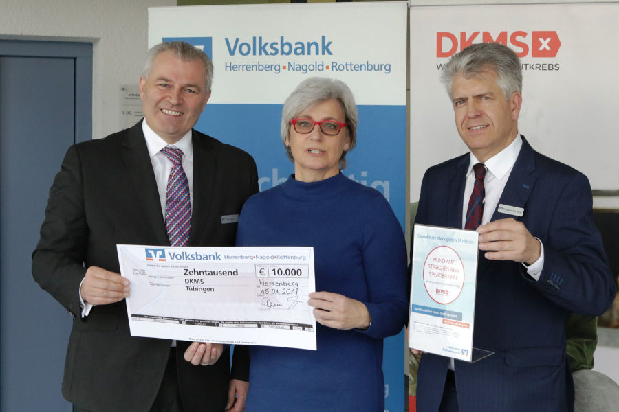 Stiftung Volksbank Herrenberg-Nagold-Rottenburg unterstützt DKMS