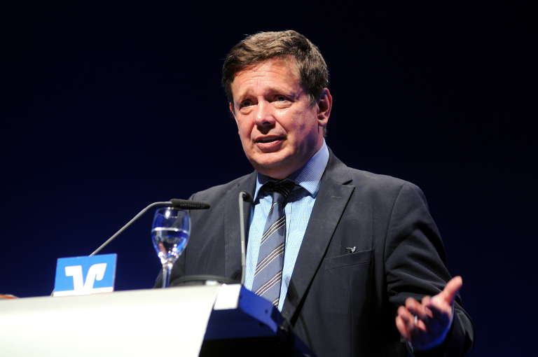 Dr. Frank Schirrmacher