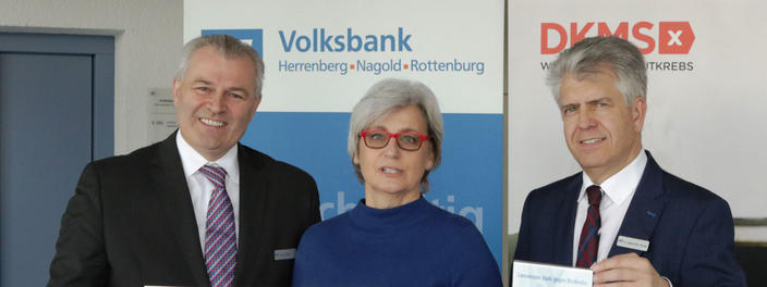 Stiftung der Volksbank Herrenberg-Nagold-Rottenburg eG unterstützt DKMS Tübingen