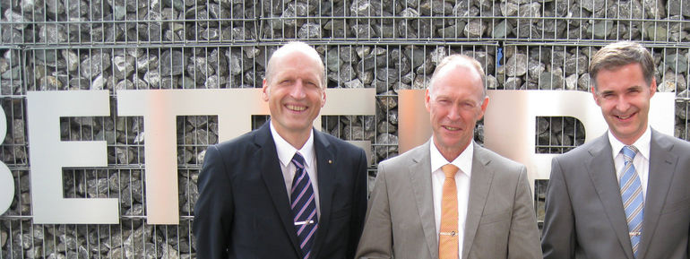 Die Vorstandsmitglieder der Bettenring eG Dr. Martin Süß, Günther Budde und Alfred Krauss (von rechts) setzten auf ein selbstentwickeltes Beratungs- und Messkonzept.