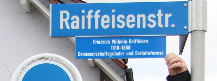 Raiffeisen-Straßenschild VB Bruhrain-Kraich-Hardt eG