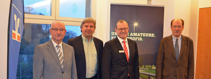 BWGV-Präsident Dr. Roman Glaser (2.v.r.) und die Präsidenten der drei Landesverbände, Thomas Schmidt für Südbaden, Herbert Rösch (r.) für Württemberg und Ronny Zimmermann (2.v.l.) für Baden, besiegelten die neue Partnerschaft.